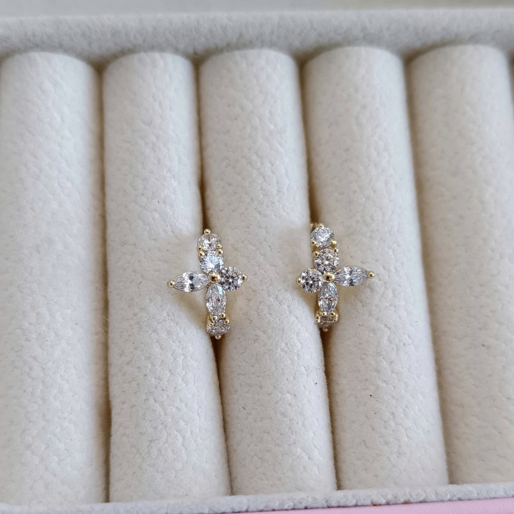 Cercei Placati cu Rodiu cu Cristale Zirconia Flower