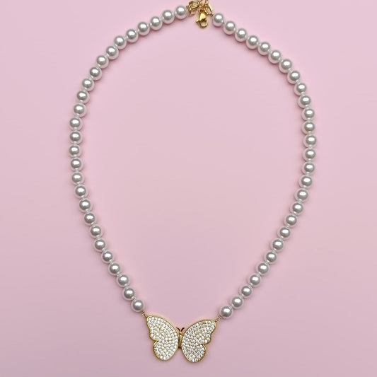 Colier cu Perle Albe si Pandantiv Zirconia Fluture Summer