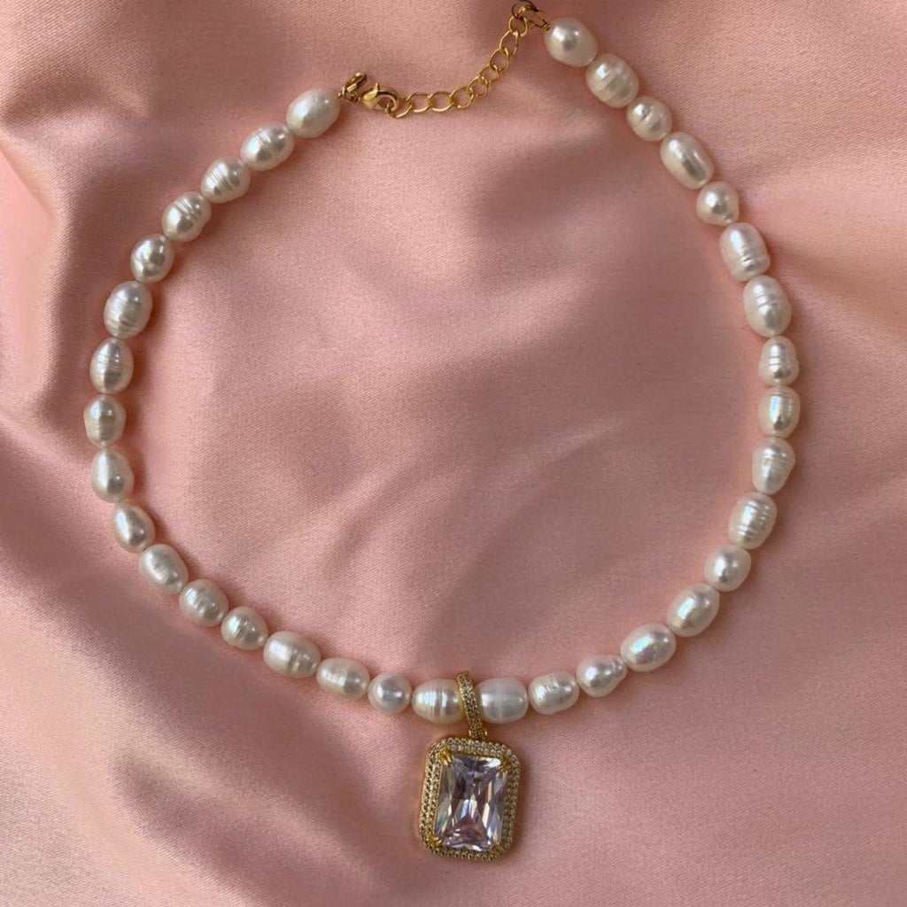 Colier cu Perle de Cultura Si Cristale Zirconia Contessa